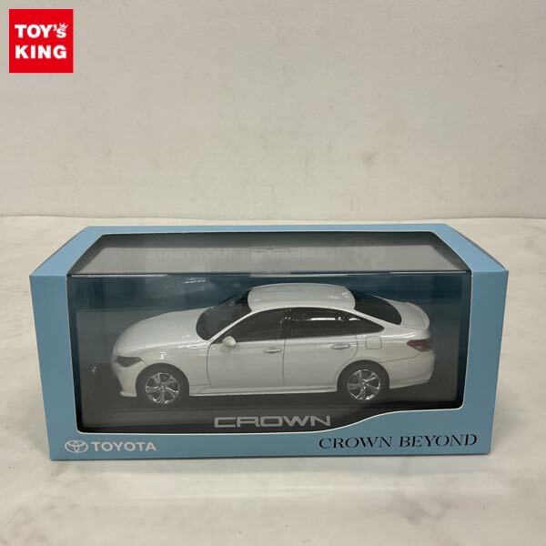 新品】☆格安!! 1/30 トヨタ 新型クラウン 2018 CROWN RS Advance