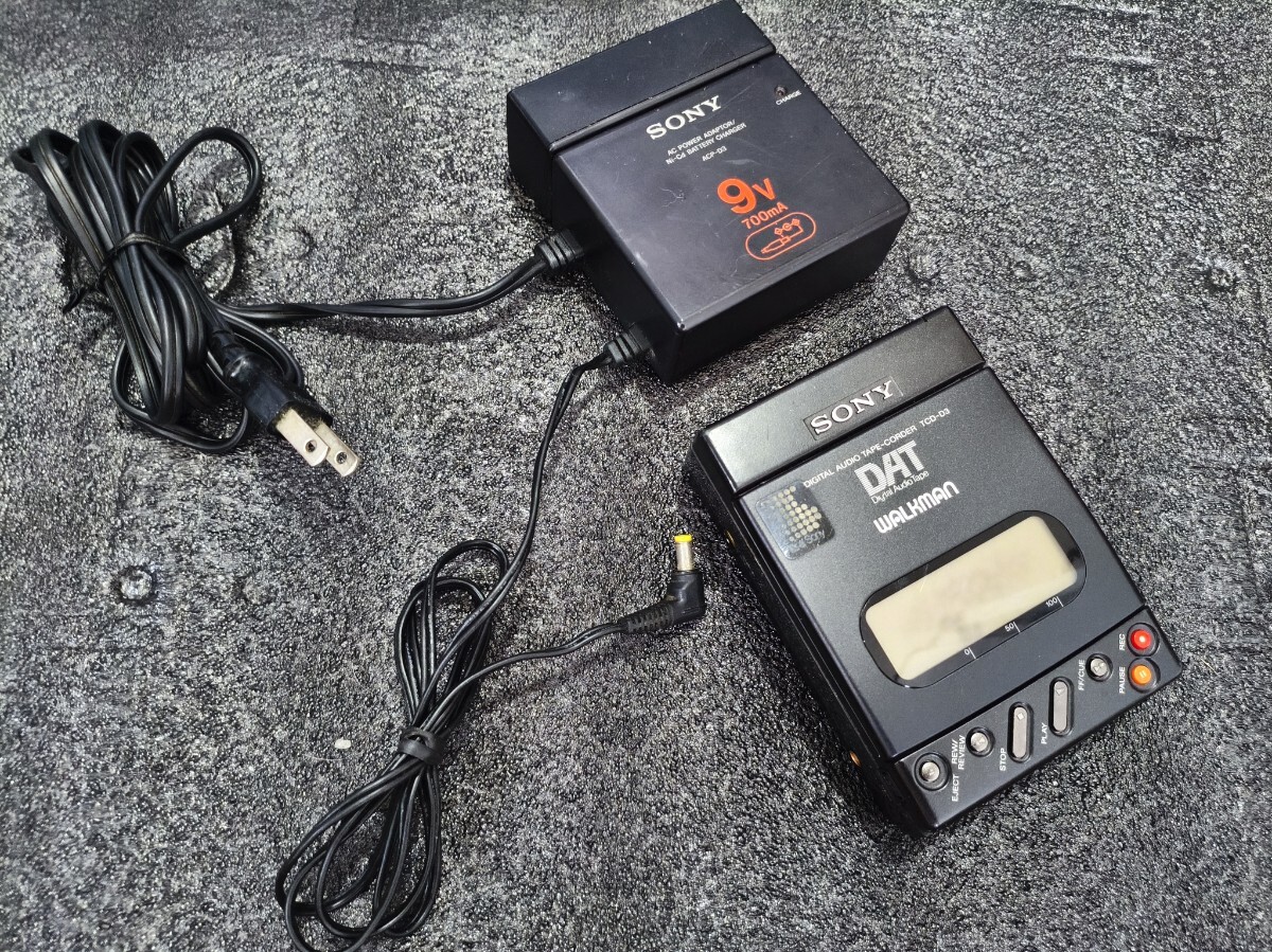 1015k 昭和レトロ 美品 ソニー カセットテープレコーダー TCM-242 AC