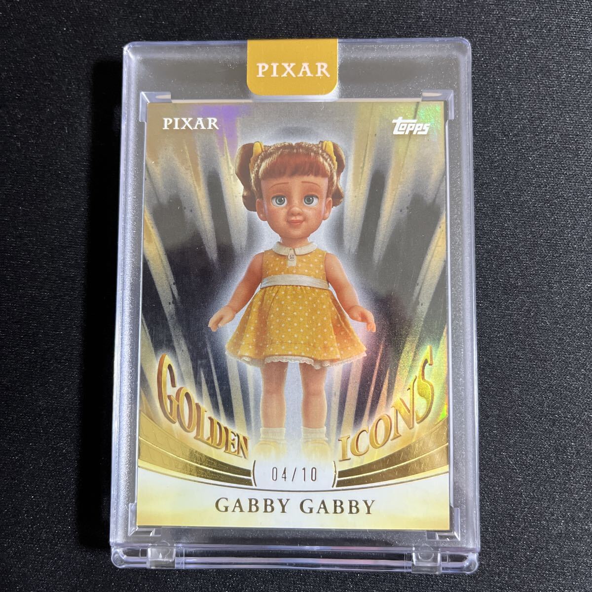 【10枚限定】Topps Pixar Gold ギャビーギャビー トイストーリー 新品】送料無料 ☆ トイストーリーカフェ限定 ギャビーギャビー 絵本風