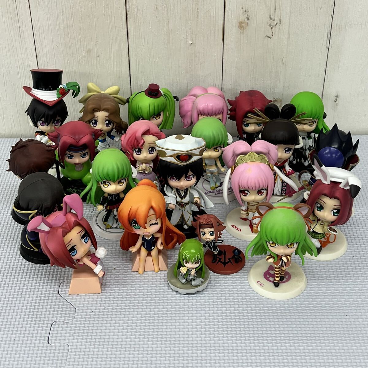 コードギアス C.C. フィギュア 8体セット まとめ売り 新品】劇場版 コードギアス 復活のルルーシュ 来場者特典 第6週目