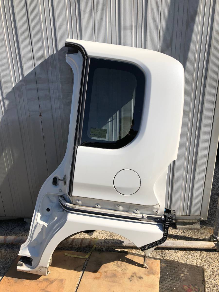 H26年 管0287 DBA-LA600S-GBVF タントカスタム 純正 フォグランプ フォグライト フォグカバー 右　運転席側　 H26年 管0287 DBA-LA600S タントカスタム 純正 ボンネットフード