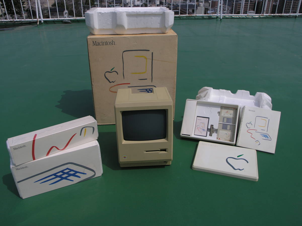 初代Macintosh マッキントッシュ 1984年製 ジャンク品 059