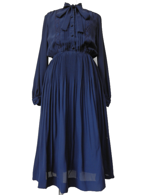 古着 レトロ Vintage紺レースボウタイワンピ ワンピース70s60s70年代60年代ヴィンテージクラシカルアンティーク昭和11号式衣装長袖春 の落札情報詳細 ヤフオク落札価格情報 オークフリー スマートフォン版