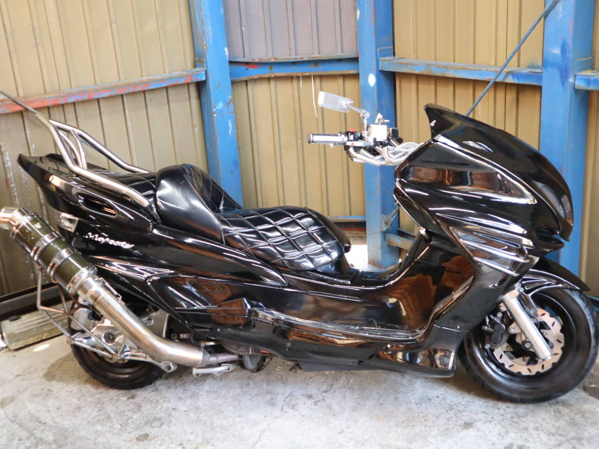 マジェスティ250C☆イルミネーション☆カチアゲマフラー☆スピーカー付 マジェスティ250C☆イルミネーション☆カチアゲマフラー☆スピーカー付