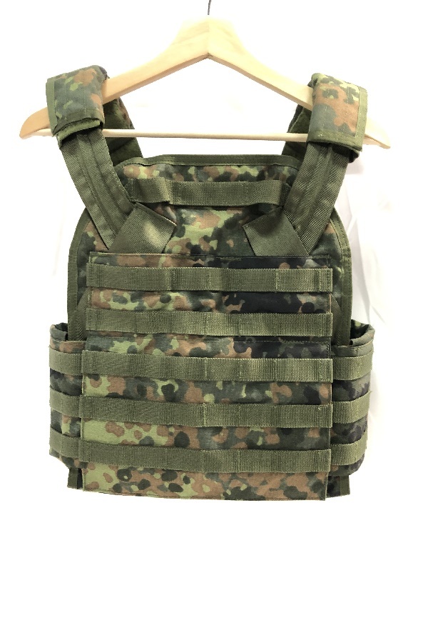 実物?　ドイツ連邦軍　フレックタン　チェストリグ メーカー不明TTチェストリグmk1型チェストリグ ドイツ連邦軍