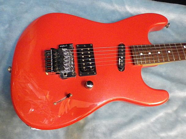 ☆ 日本製 古い デカロゴ シャーベル ディンキー！ レアカラー Charvel