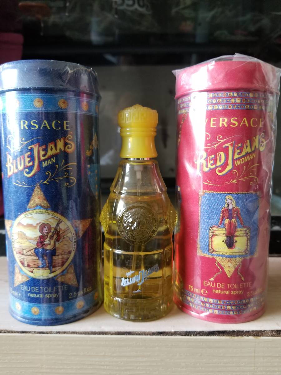 ヴェルサーチ イエロージーンズ オードトワレ 75ml ヴェルサーチェ / イエロージーンズの商品情報｜美容・化粧品