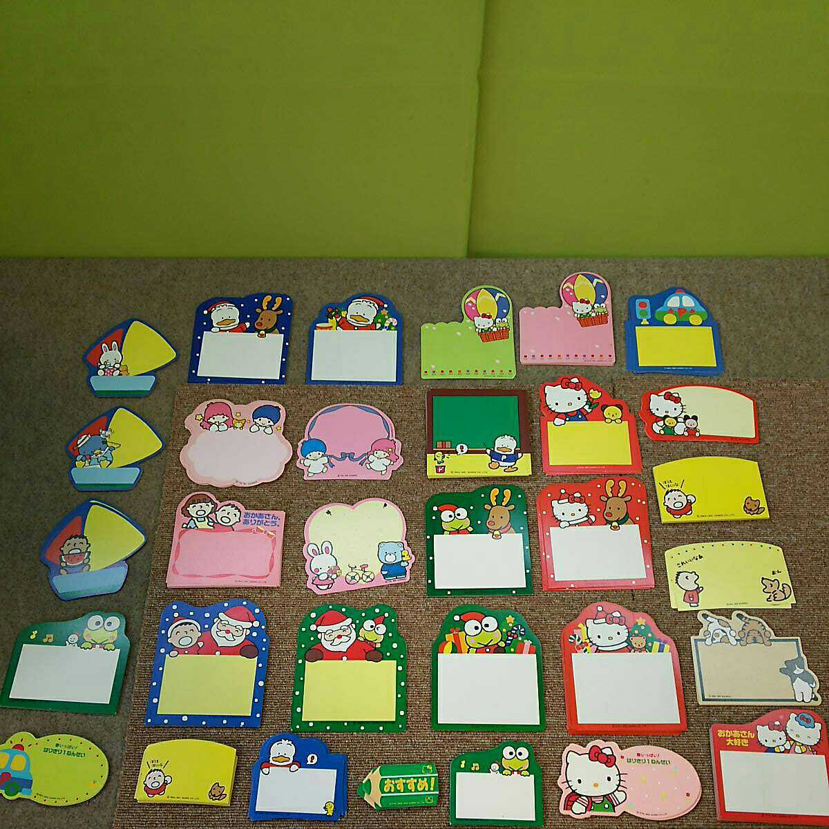 新品 未使用 サンリオ キャラクター メッセージカード ポップ まとめて 大量 グッズ 非売品 可愛い メモ キティちゃん みんなのたぁ坊 けろっぴ の落札情報詳細 ヤフオク落札価格情報 オークフリー スマートフォン版