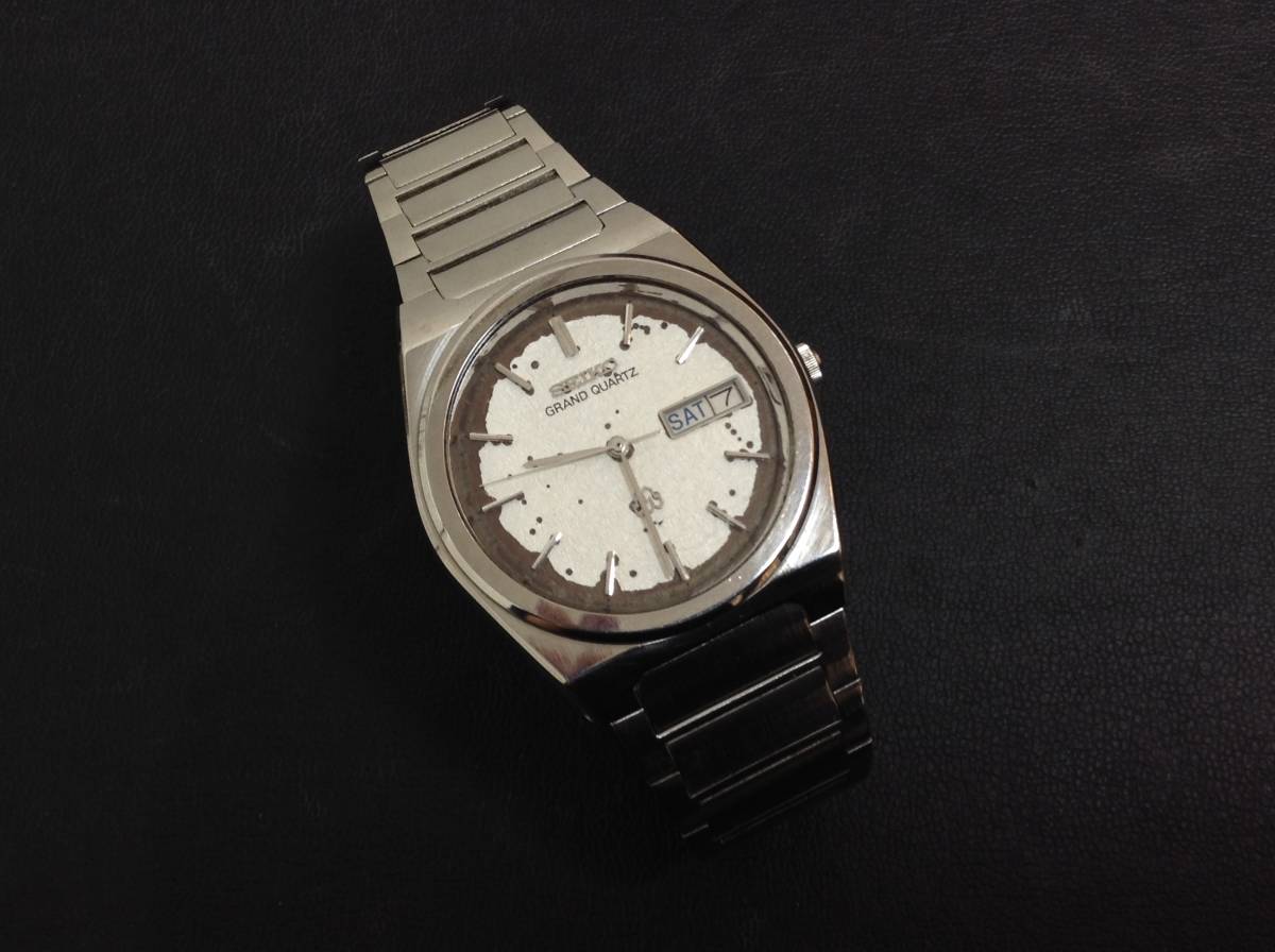 セイコーグランドクォーツ 9256-8000 作動品 雪目白文字盤1978年製 セイコーグランドクォーツ 9256-8000 作動品 雪目白文字盤1978年製