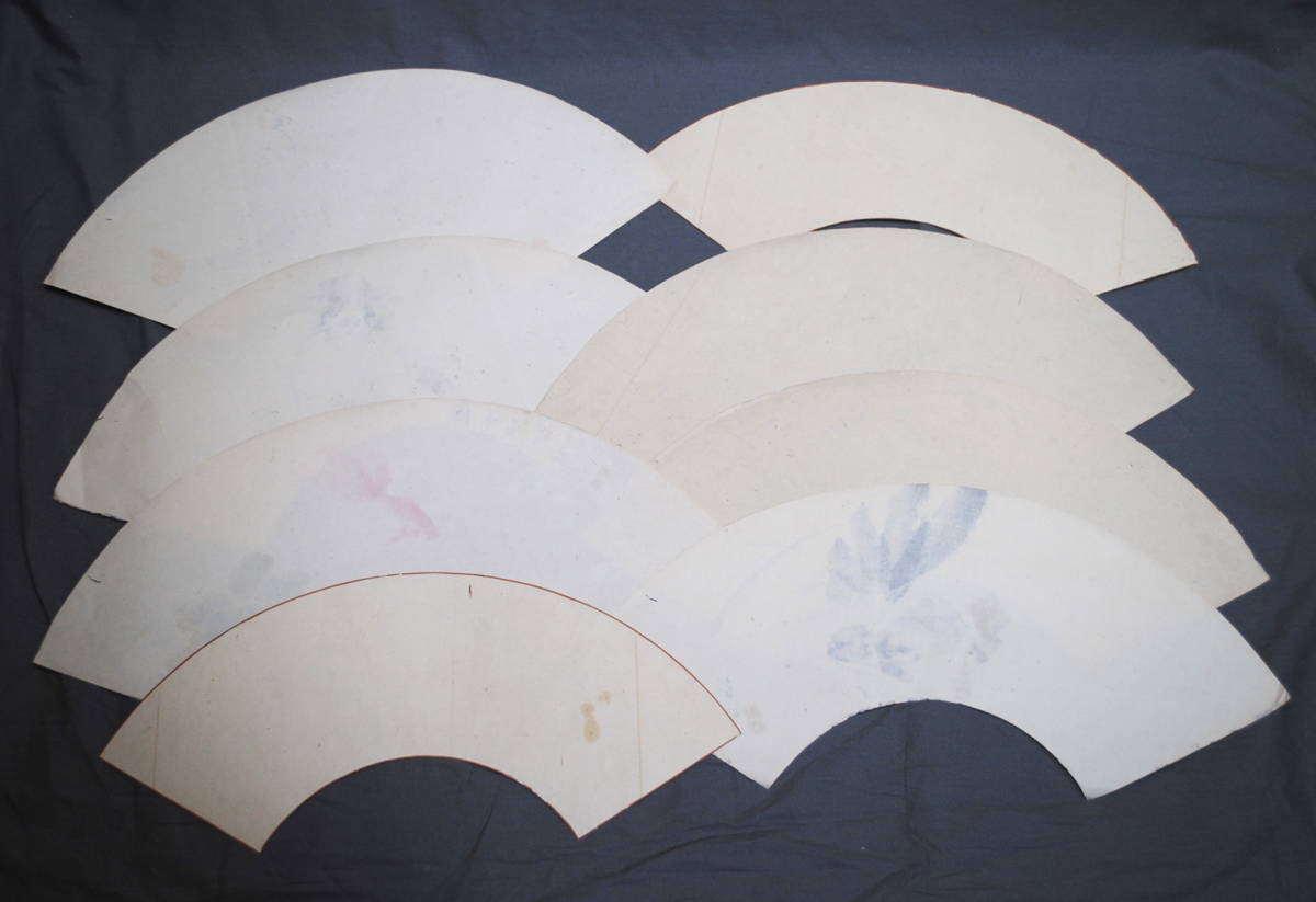 売切り屋 水墨画 扇面 8枚 直筆 肉筆 書 金魚 鶏 犬 笹 竹 花 牧邨 有名画家など の落札情報詳細 ヤフオク落札価格情報 オークフリー スマートフォン版