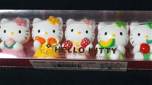 新品】[未開封] サンリオ ハローキティ 果物 フルーツ ソフビ 指人形