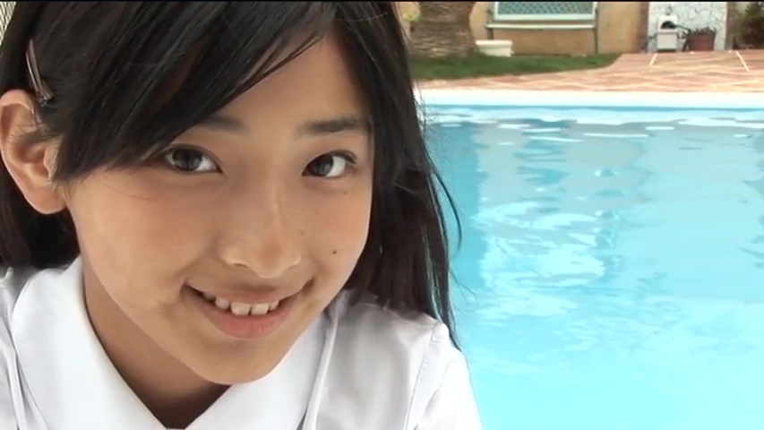 驚きの破格値，低価 ジュニアアイドル写真集27☆山田レイナ コスプレイナ