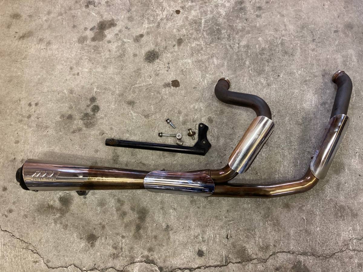 ハーレーFXDL1580 ダイナ　ローライダー　スーパートラップマフラー2in1 ハーレーFXDL1580 ダイナ ローライダー スーパートラップマフラー2in1