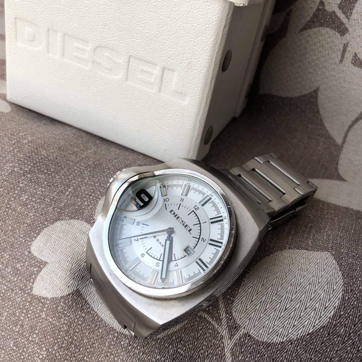 極美品 Diesel ディーゼル 時計 腕時計 クオーツ ウォッチ クオーツ時計 プレゼント ギフト 高級 ブランド きれい おすすめ の落札情報詳細 ヤフオク落札価格情報 オークフリー スマートフォン版