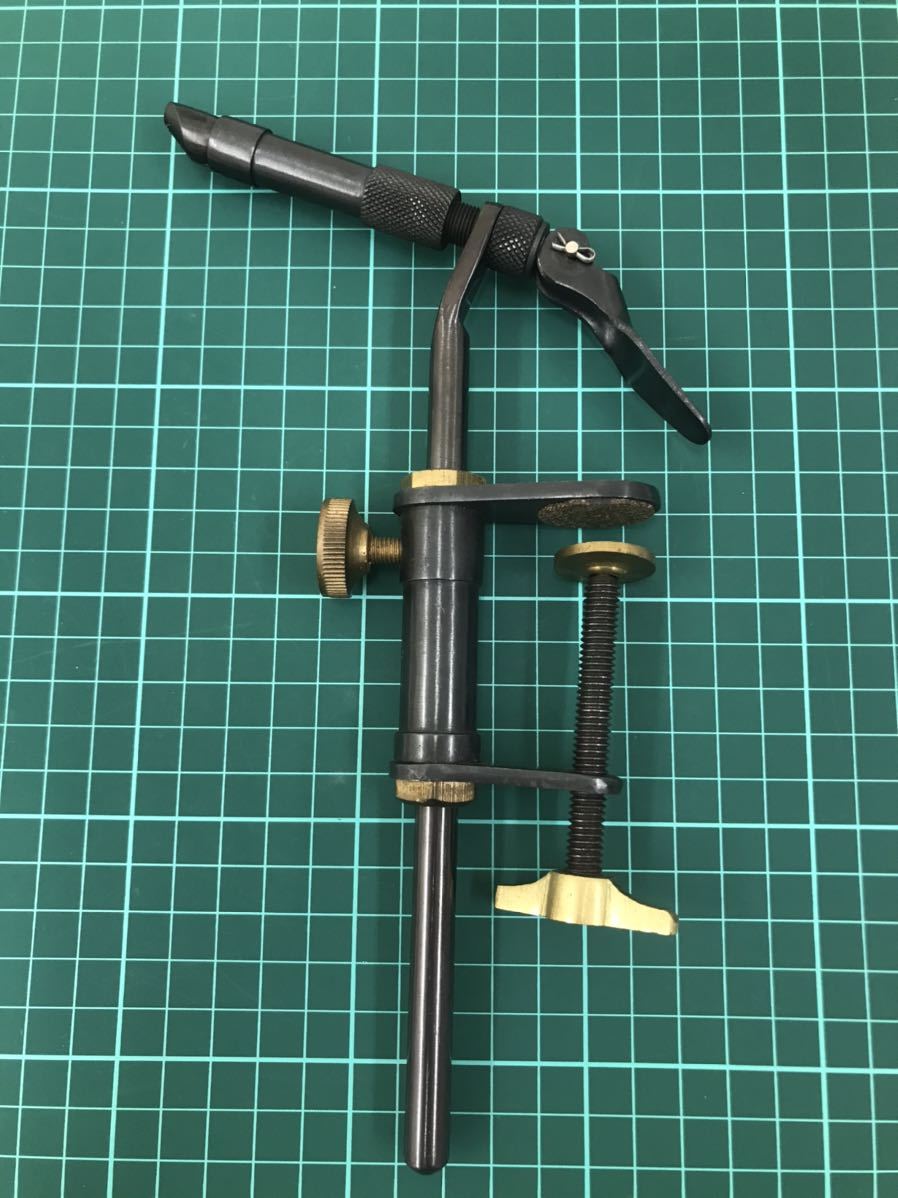 18 即決 クランプ式 バイス 万力 フライタイイング アシストフック ラバージグ作成 ジギング Slj 中古 の落札情報詳細 ヤフオク落札価格情報 オークフリー スマートフォン版