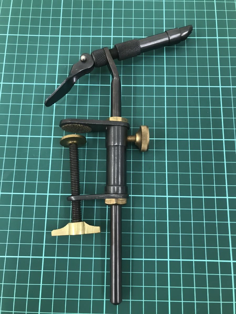 18 即決 クランプ式 バイス 万力 フライタイイング アシストフック ラバージグ作成 ジギング Slj 中古 の落札情報詳細 ヤフオク落札価格情報 オークフリー スマートフォン版