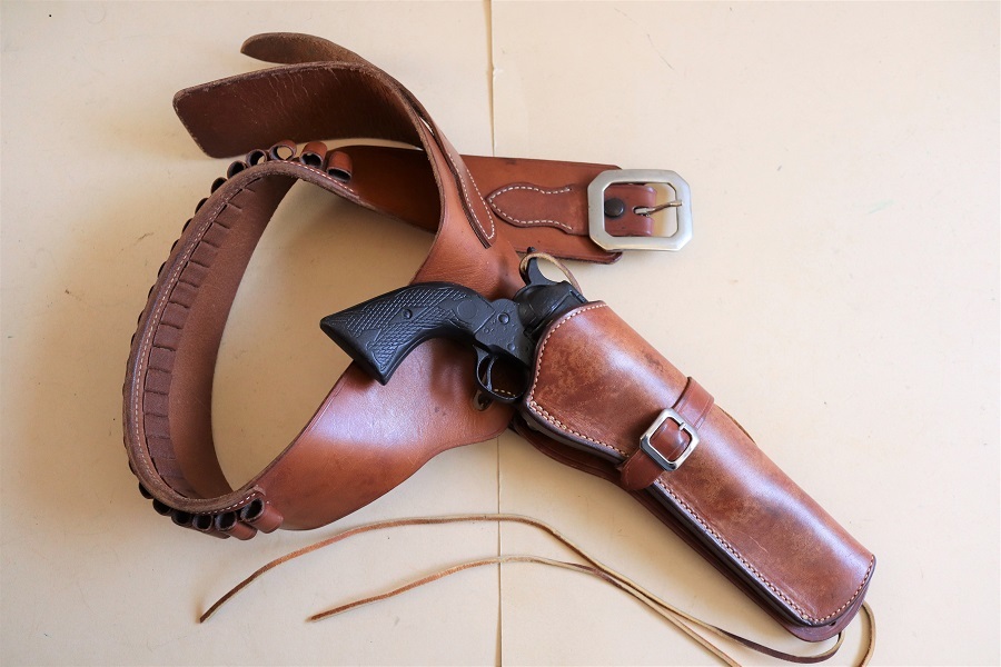 ビアンキ　ウェスタンガンベルト SAA 米国製ビアンキ オールドタイプウエスタンホルスターガンベルト