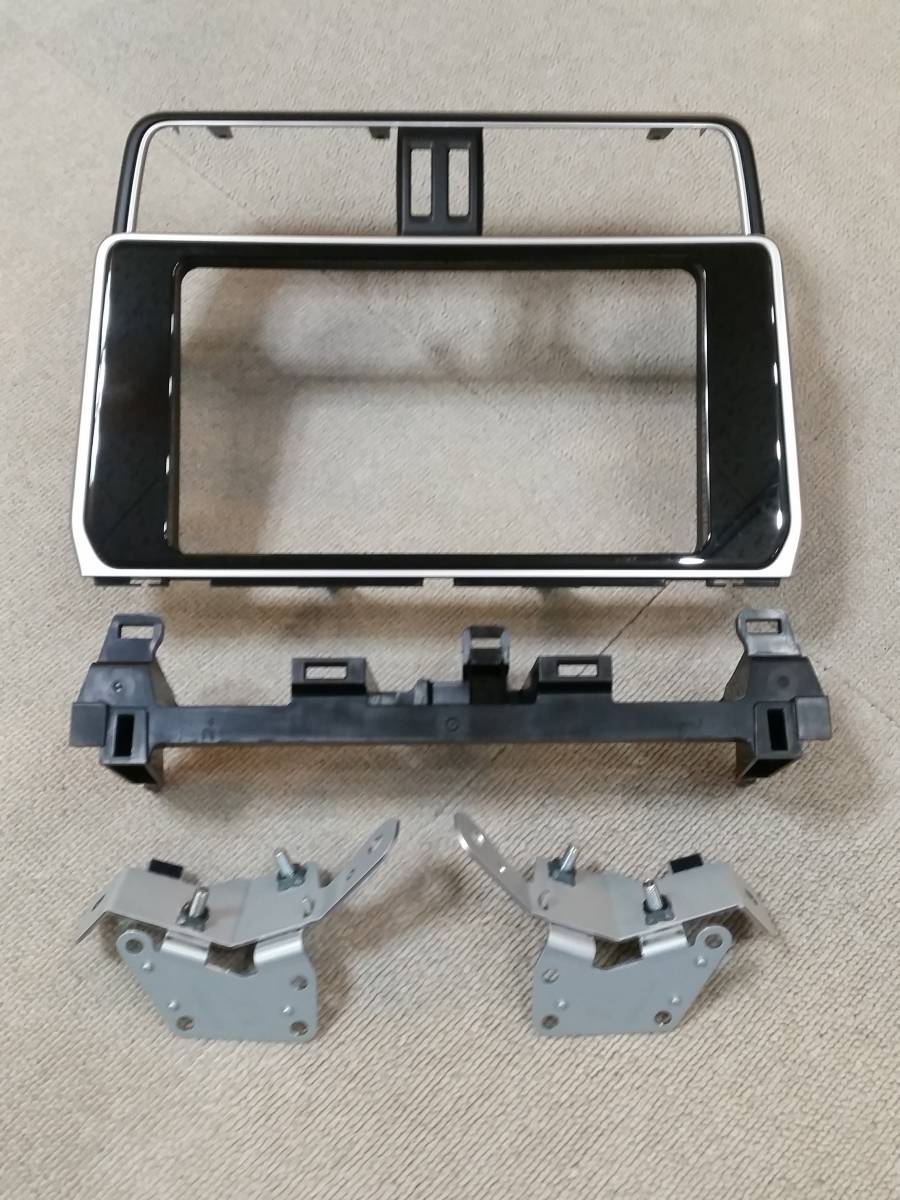 中古★ トヨタ純正 9インチナビ NSZT-Y68T 150プラド後期ナビパネル 150 プラド 9インチ ナビパネル フィッティングキット 中古品！ トヨタ