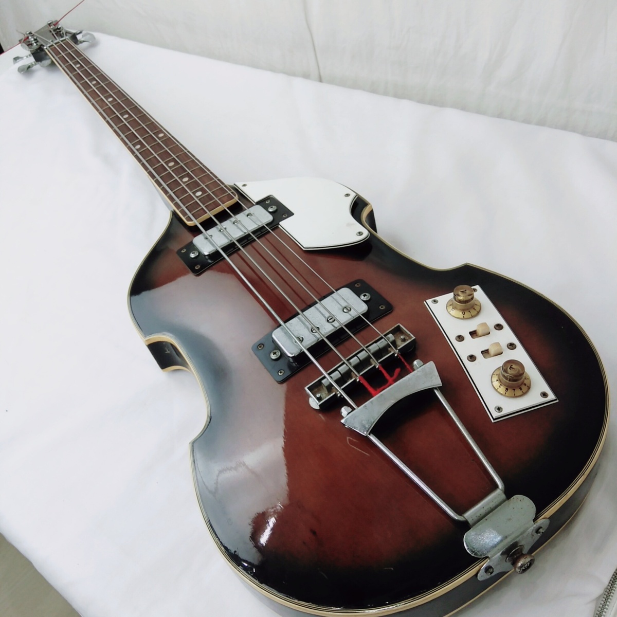Guyatone VB-28 ヴァイオリンベース エレキベース 本体のみ