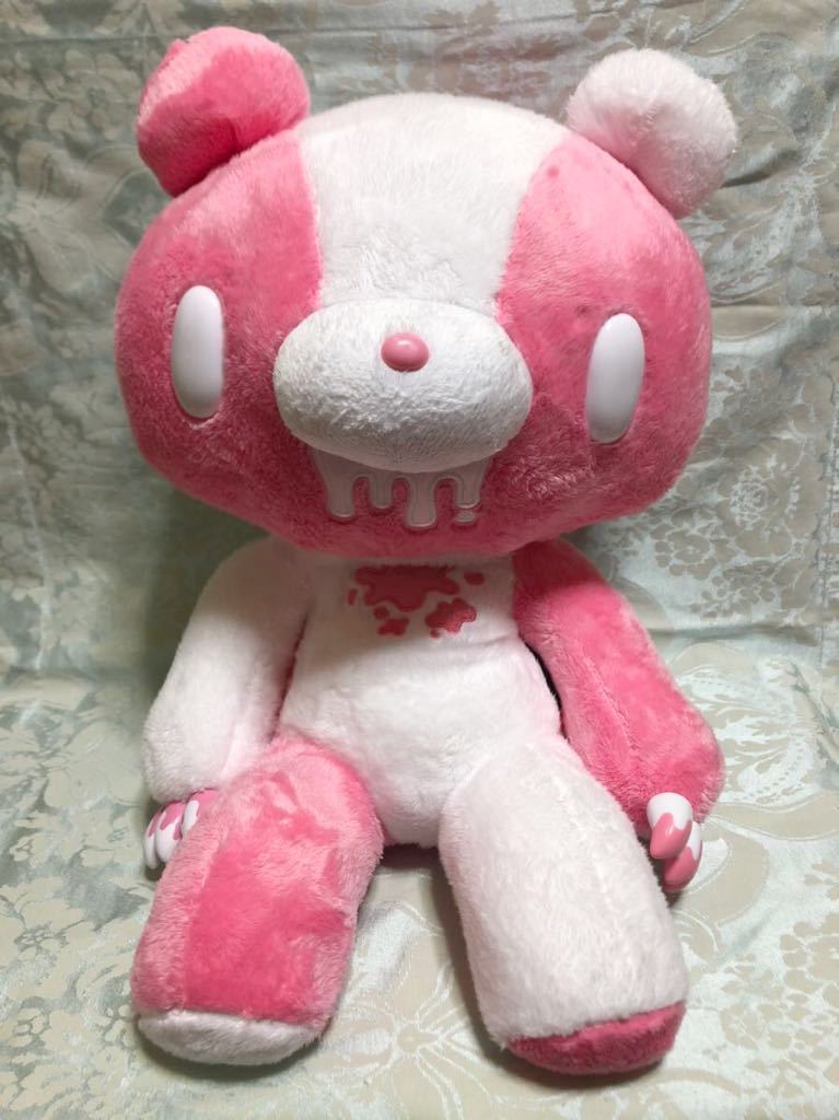 特大サイズ グル〜ミ〜 ぬいぐるみ ラウンドワン限定 ピンクミューテーション 誕生25周年を迎える『いたずらぐまのグルーミー』が「TAITO
