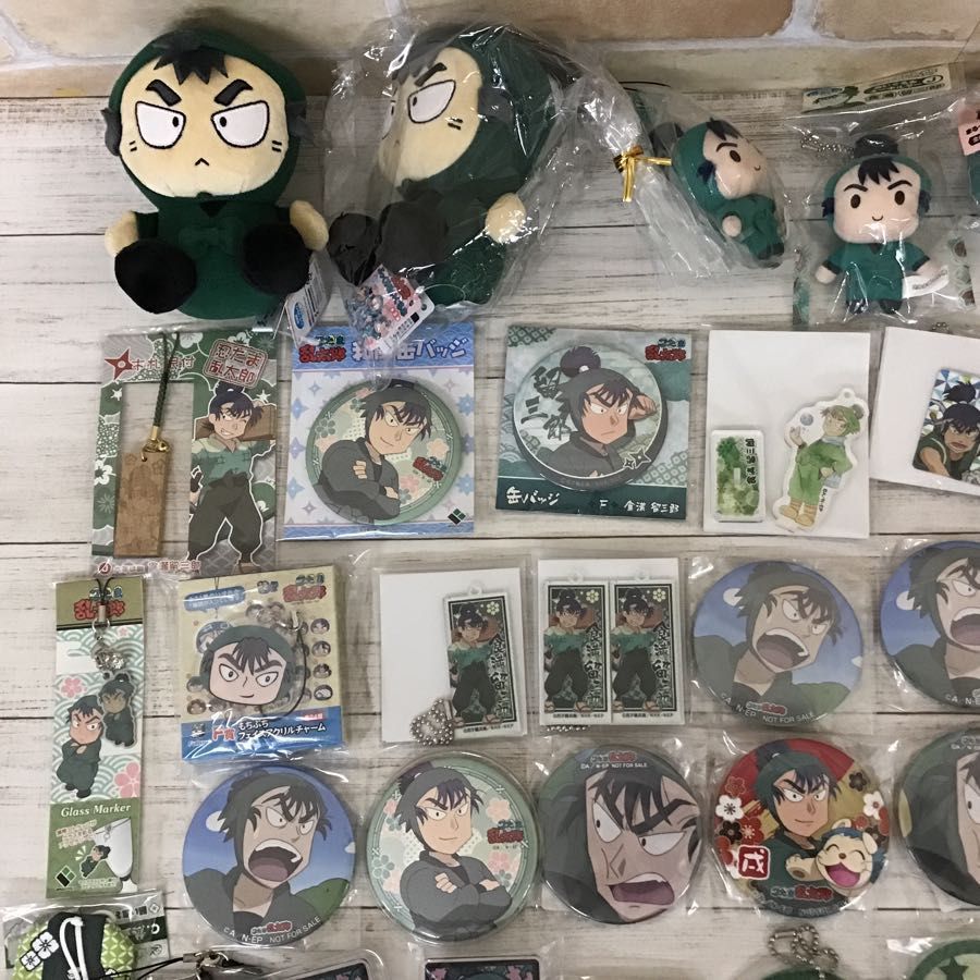 T08 【現状】 アニメ ゲーム バッジ・キーホルダー まとめ売り  