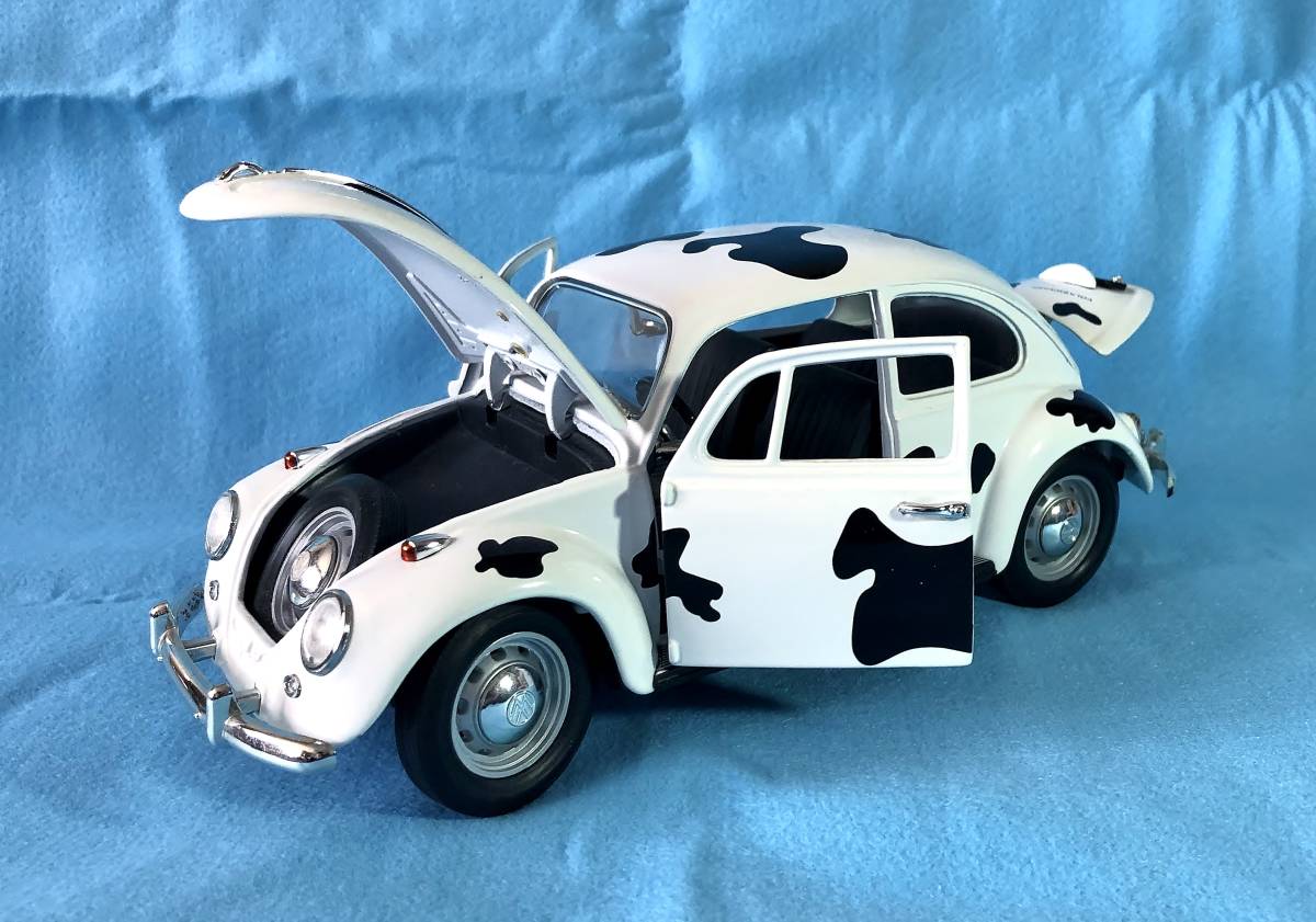 ROAD Signature VOLKSWAGEN BEETLE 1967 1/18 ホワイト / ブラック