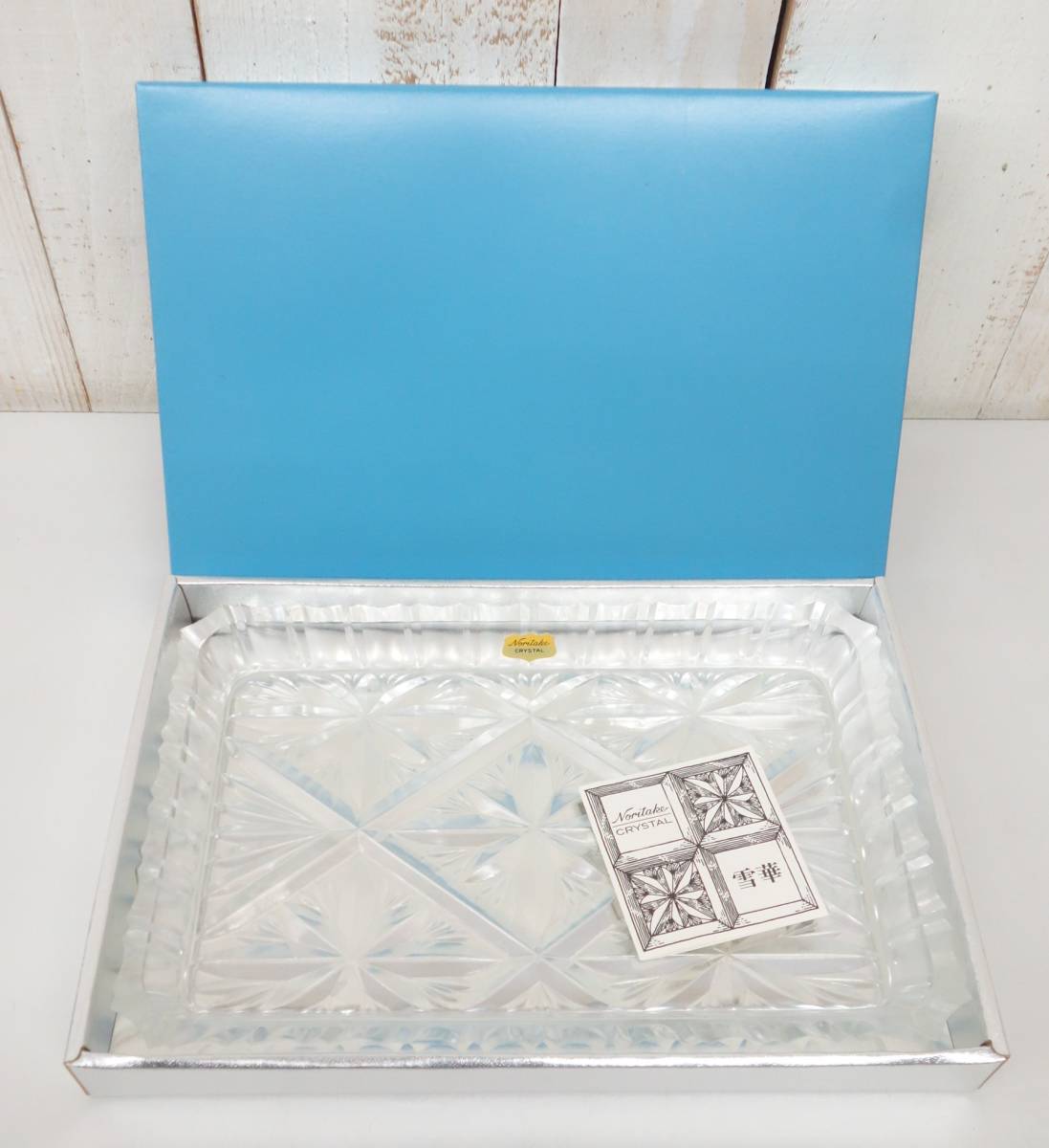 新品 レトロコレクション 当時物 Noritake ノリタケ 日本陶器 オールドノリタケ 雪華 スクウェアプレート 雪の結晶 クリスタルガラス の落札情報詳細 ヤフオク落札価格情報 オークフリー スマートフォン版