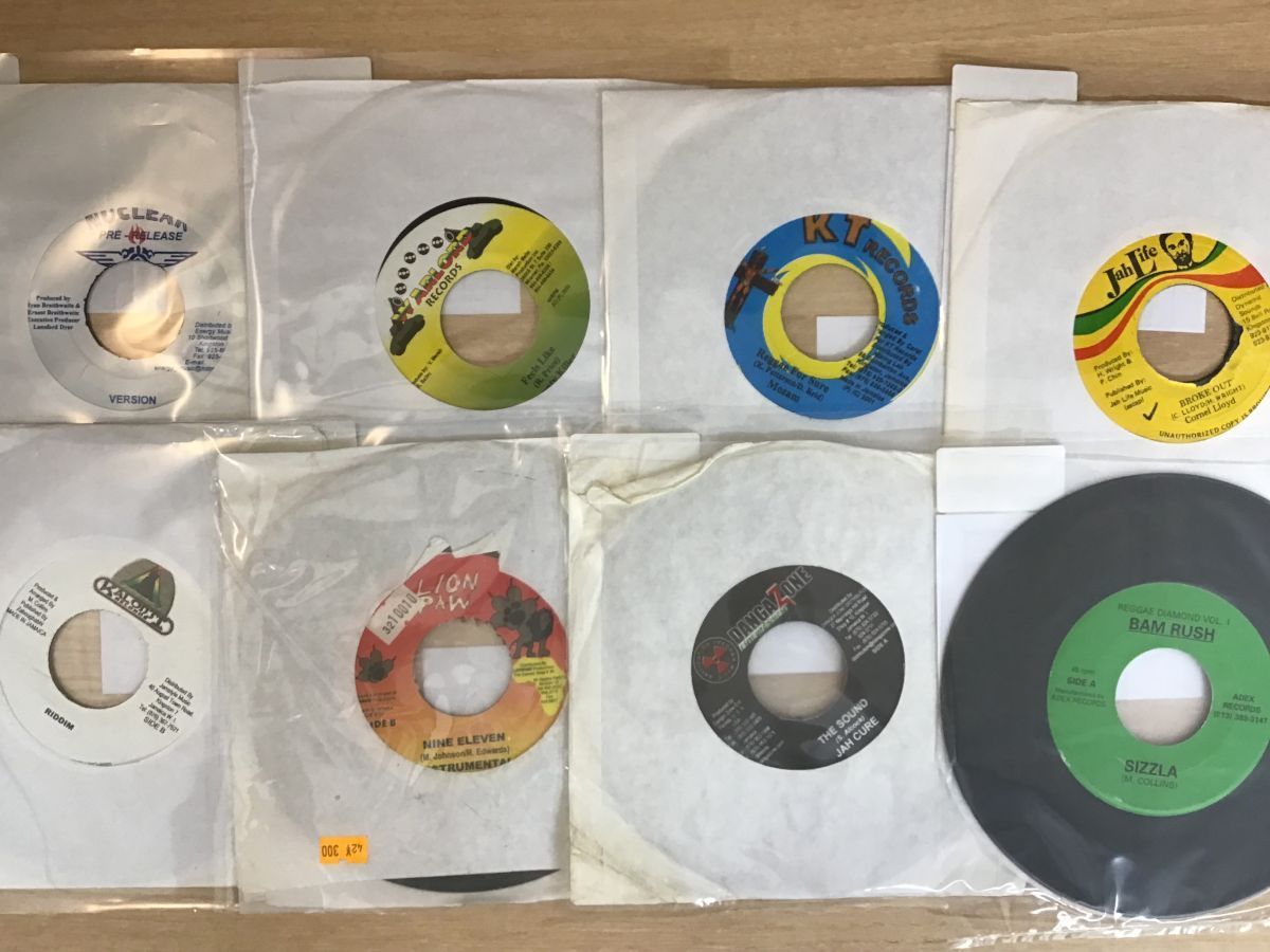 90年後半〜00年代 ダンスホール +レゲエ 約250枚セット!! 早い者勝ち】90年後半〜00年代 ダンスホール +レゲエ 約250枚