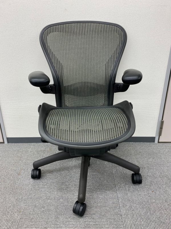 0704 405h 引取歓迎 Herman Miller ハーマンミラー アーロンチェア 椅子 昇降式 オフィスチェア の落札情報詳細 ヤフオク落札価格情報 オークフリー スマートフォン版