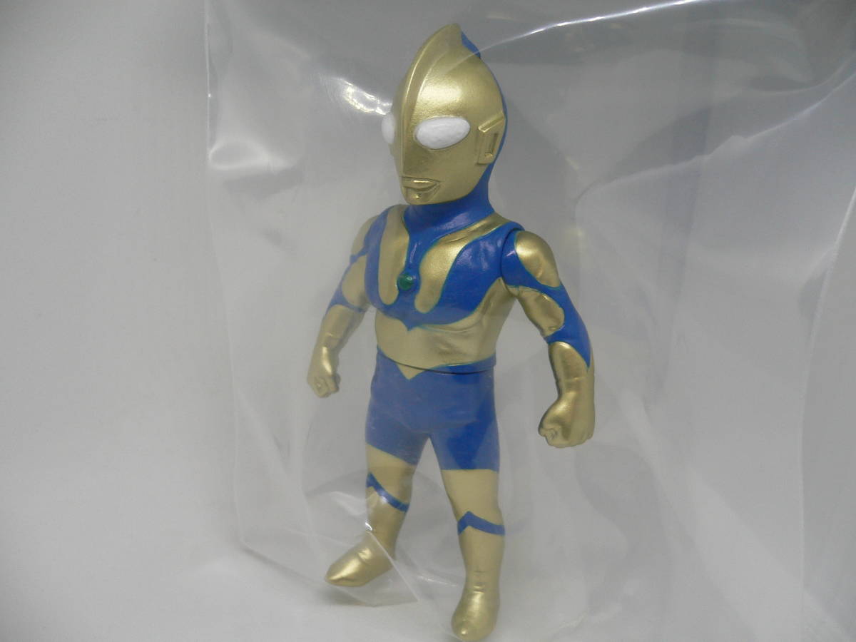 ウルトラマンゴールド日本製 大人気の純金ウルトラマンシリーズ最新作 ―SGC 108万円の「純金