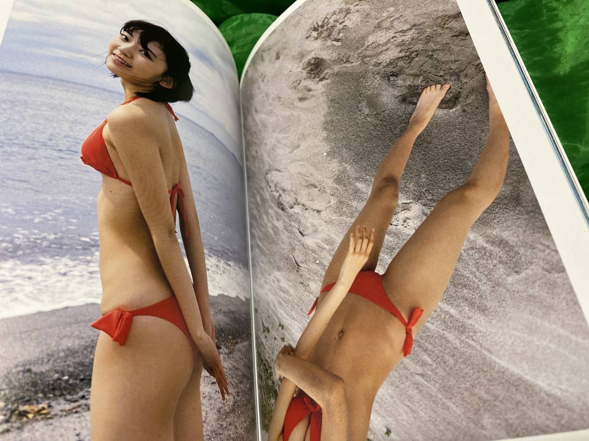 スクール水着　宮脇咲良 目立った傷や汚れなし】宮脇咲良 写真集 1冊 福岡 ダイエーホークス ソフトバンク 制服 セーラー服 美少女 スクール水着 arena 競泳 ブルマ  ビキニ の落札情報詳細 - Yahoo!オークション落札価格検索 オークフリー