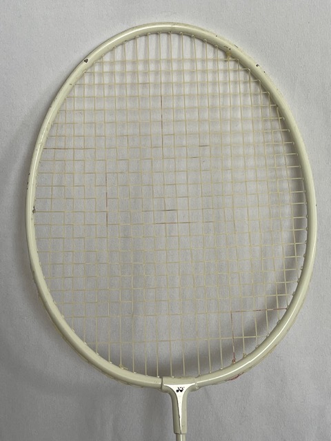 ヨネックス　B-8200 レア やや傷や汚れあり】YONEX ヨネックス バドミントン ラケット New