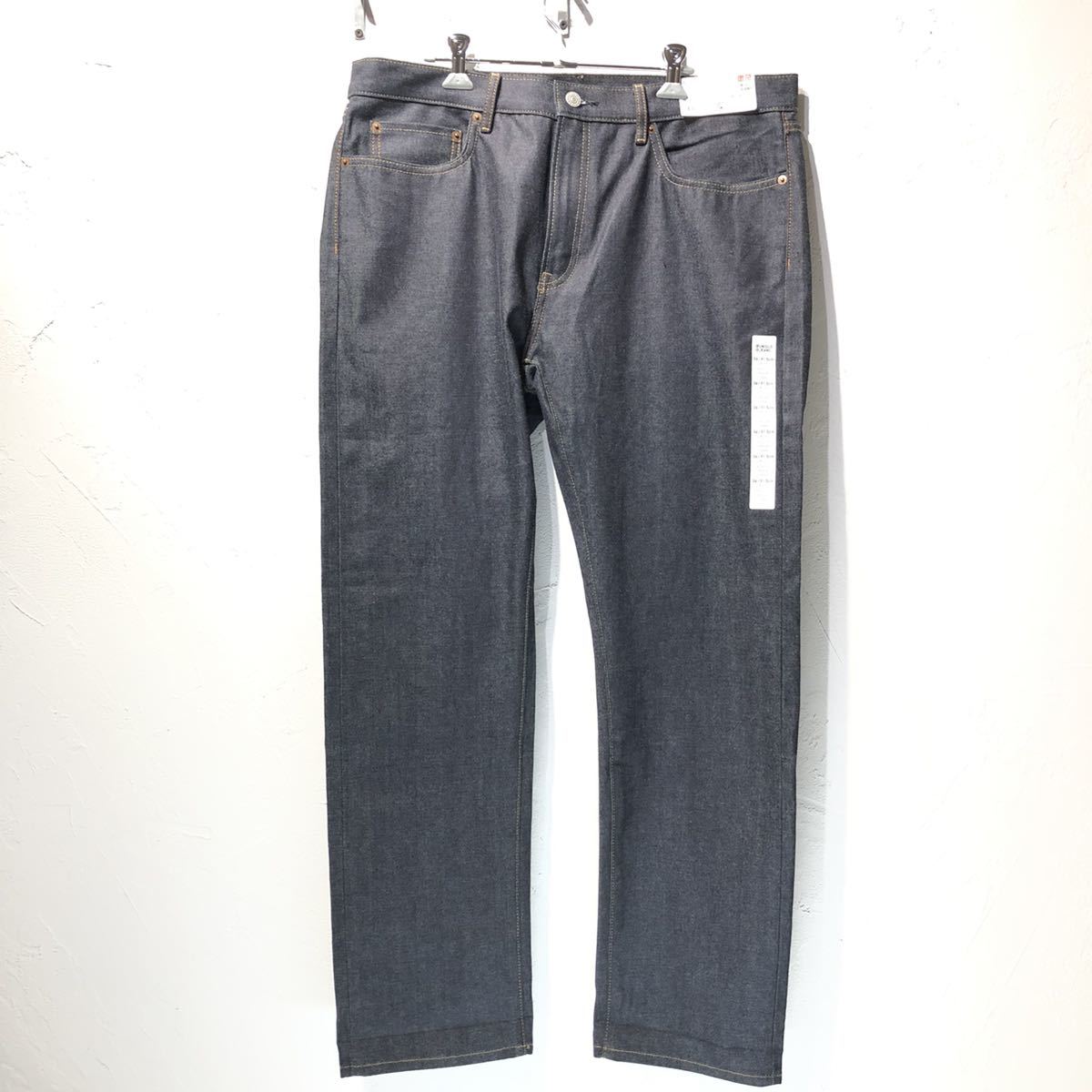 【未使用】未使用 UNIQLO セルビッジ レギュラーフィット ストレートジーンズ 36インチ