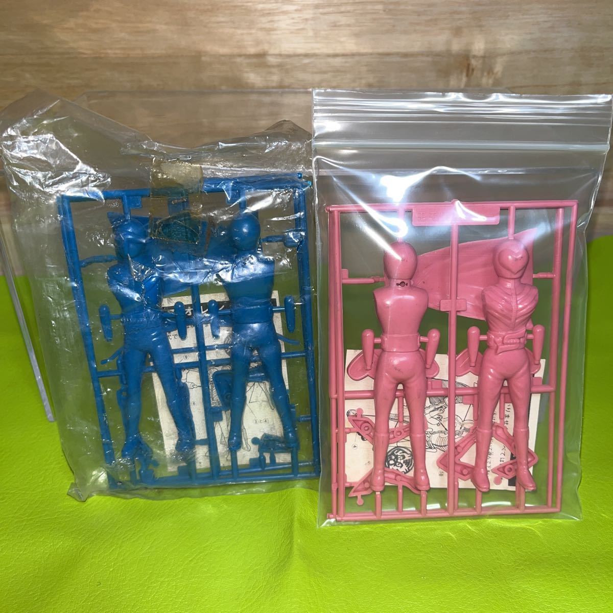 【目立った傷や汚れなし】秘密戦隊ゴレンジャー プラモデル 青レンジャー モモレンジャー 旧バンダイ 当時モノ 駄菓子屋 の落札情報詳細