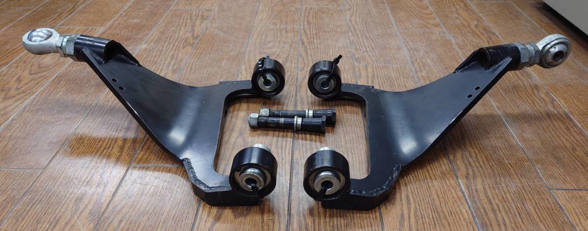 シーマ Y32 Y33 ⁄ ARM Nissan セドグロ : SKID RACING ナギサオート
