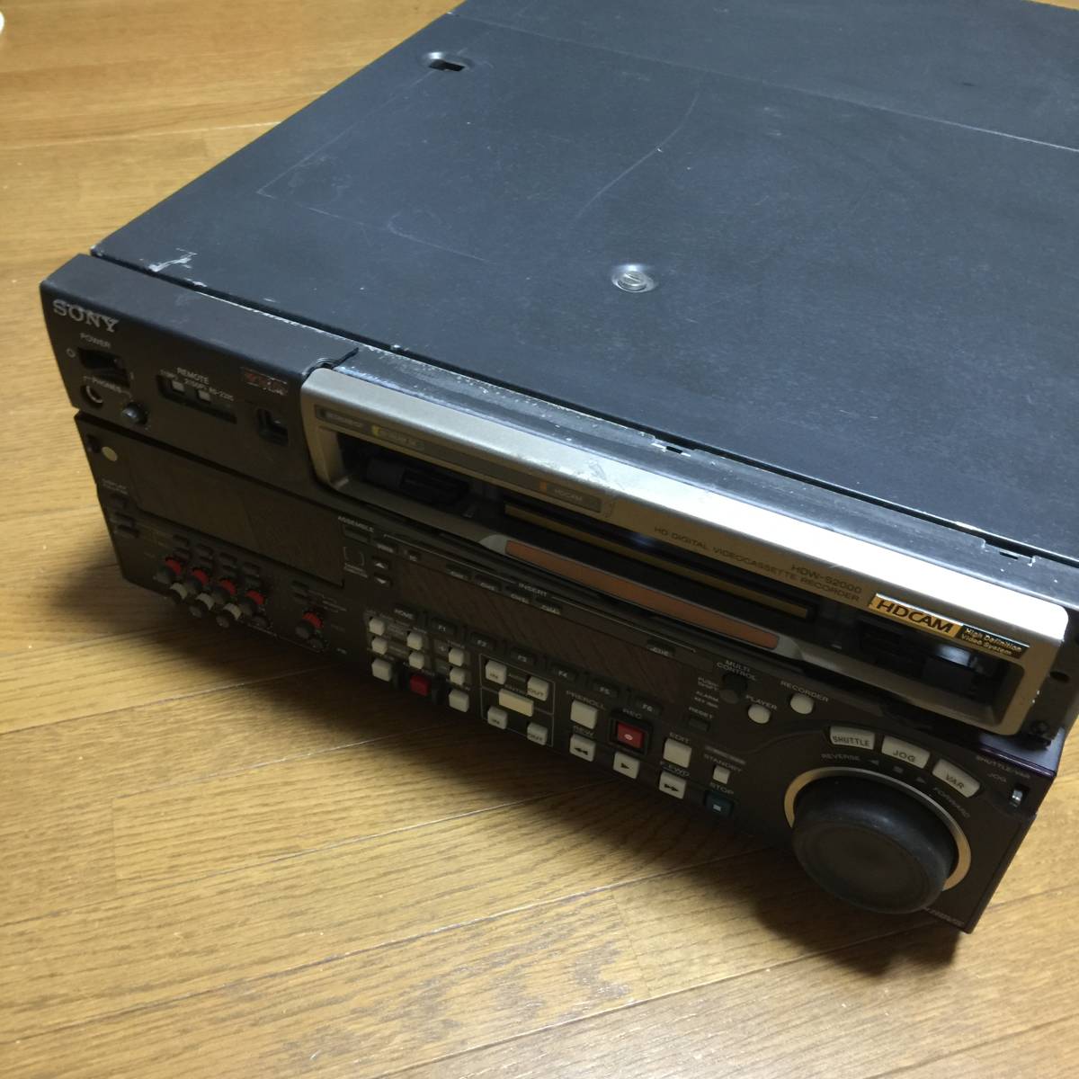 【全体的に状態が悪い】『通電確認のみ・ジャンク品扱い』SONY ソニー HDデジタルカセットレコーダー HDWM2000 本体のみ 現状品