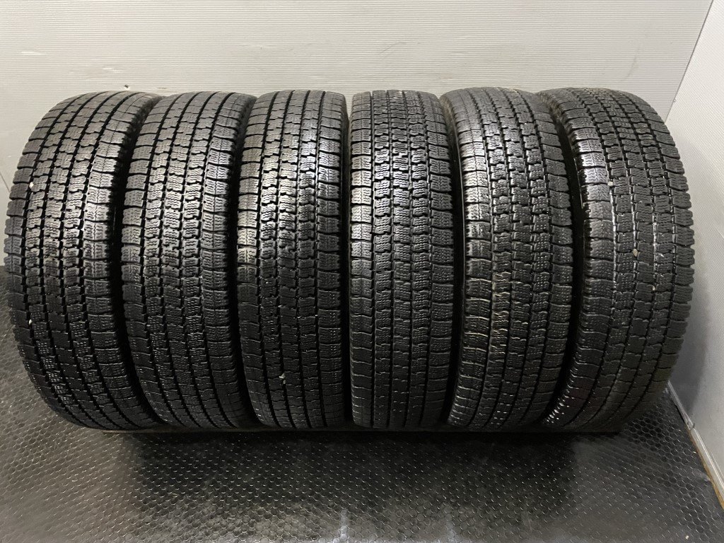 【傷や汚れあり】TOYO DELVEX M935 205/85R16 117/115N LT 16インチ ライトトラック用 スタッドレス 6本 ...