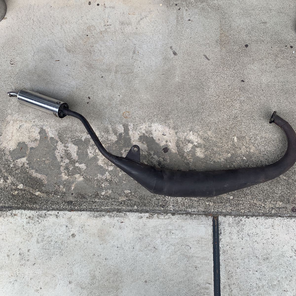 当時物　チャンバー　イノウエ？　ハリケーン？　加工前提 当時物 チャンバー イノウエ？ ハリケーン？ 加工前提 パーツ shupon