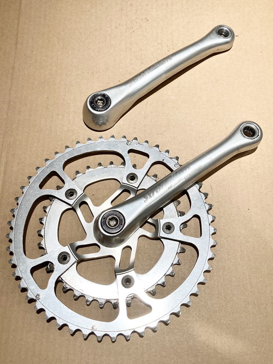 ストロングライト 49D （STRONGLIGHT 49D） クランクセット