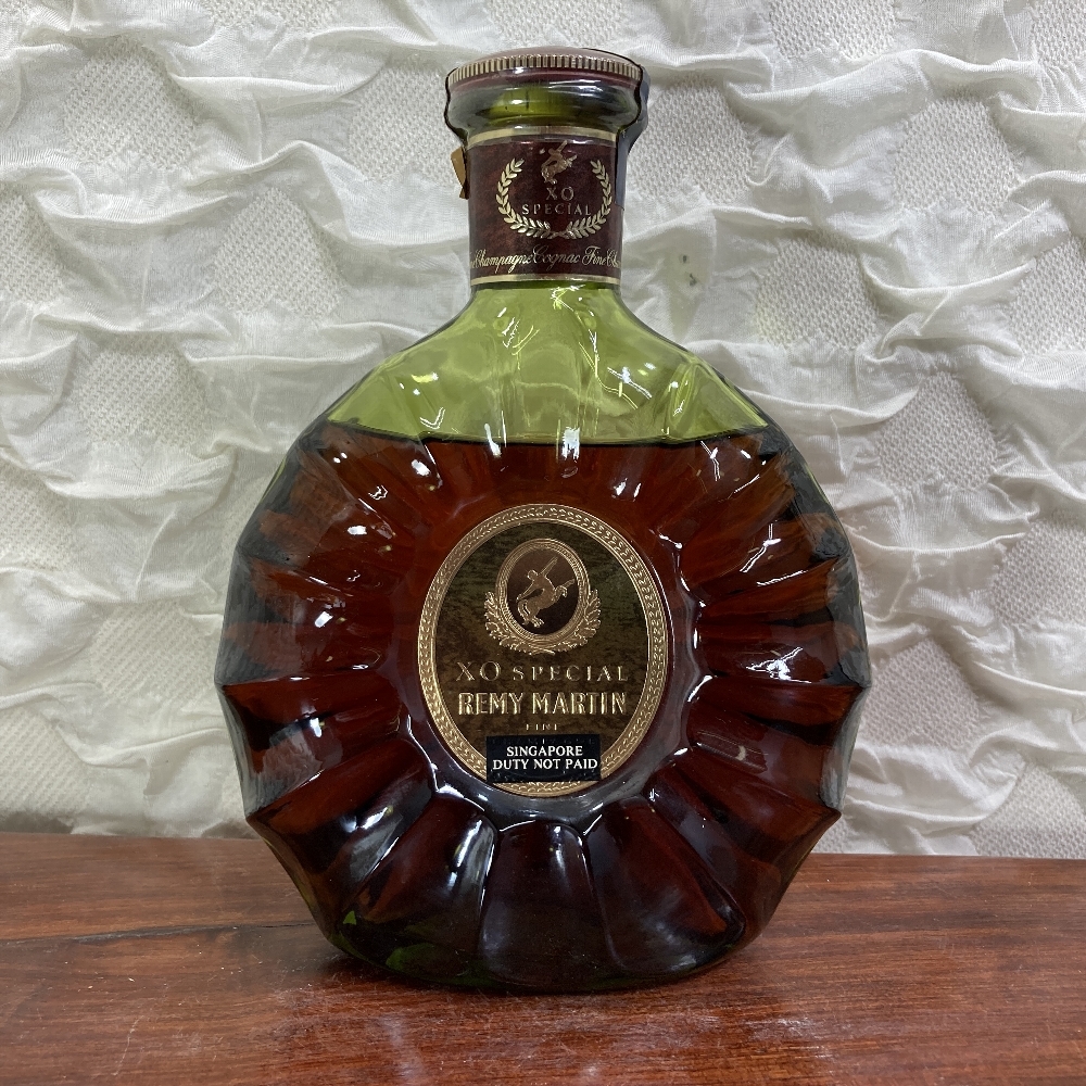 古酒訳有りレミーマルタンXOスペシャル旧ボトル1.5Lコルク緩み、ボトル
