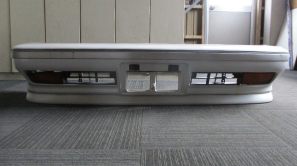 希少！クレスタGX81 フロントバンパー 050ホワイト フォグ付き！