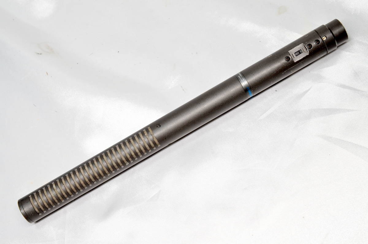 Audio-Technica ATM57(コンデンサー型ショットガンマイク)