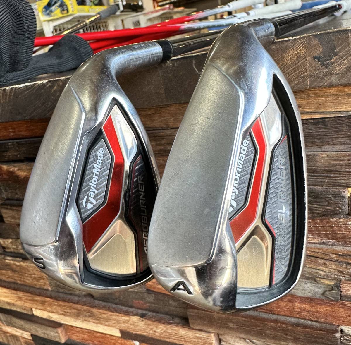 【やや傷や汚れあり】USED テーラーメイド エアロバーナー 2本セット アプローチウェッジ サンドウェッジ KBS フレックスS