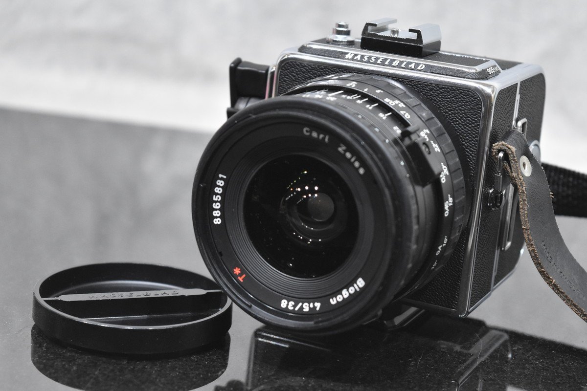 【やや傷や汚れあり】【送料無料!!】Hasselblad ハッセルブラッド 905SWC / Carl Zeiss Biogon T