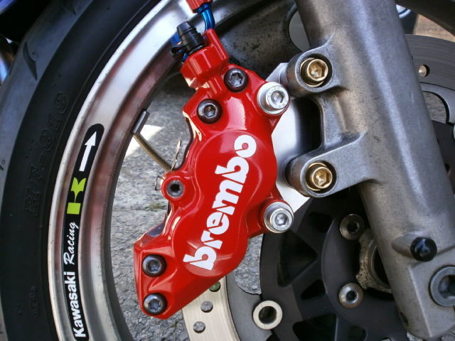 バリオス Ⅰ・Ⅱ】 スズキGSR400流用トキコ製4ポットリアキャリパー＋