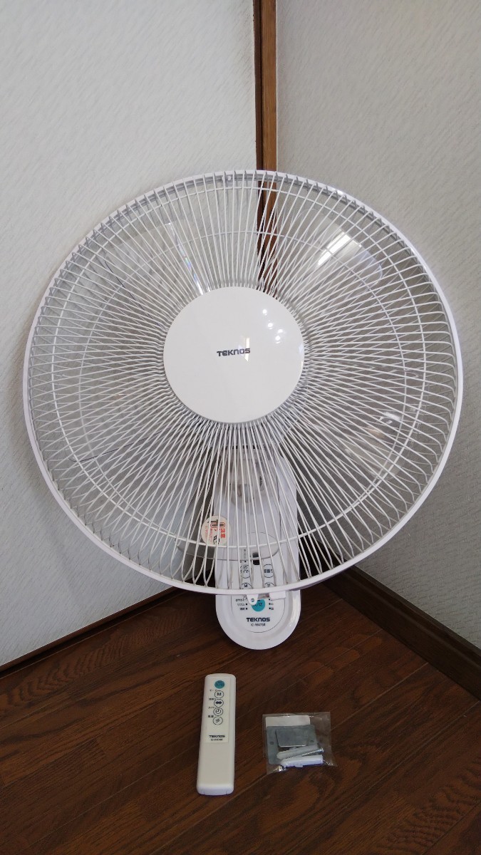 TEKNOS 40cm壁掛けフルリモコン扇風機 ホワイト KI-W478R(中古 良品)