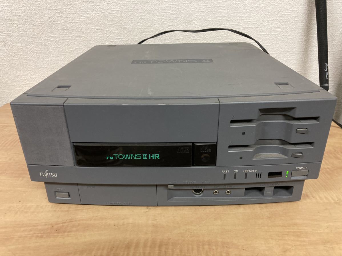 FM TOWNS II HR20 本体 FMTOWNS FM タウンズ 大河原克行の「パソコン業界、東奔西走」】FM TOWNS誕生から35