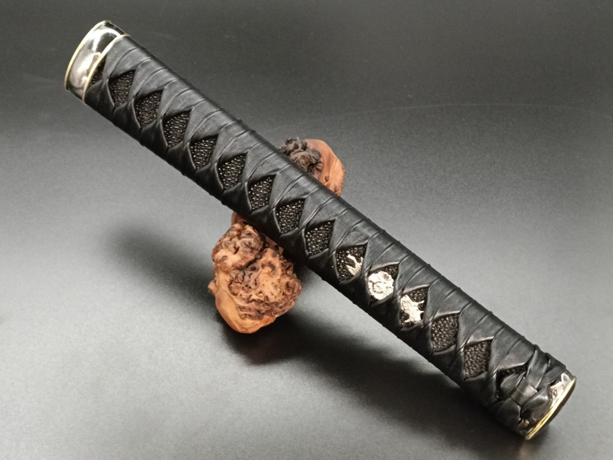 未使用】YL2656 日本刀柄 刀柄 大刀柄 新品 全長約26CM本鮫皮 木製柄