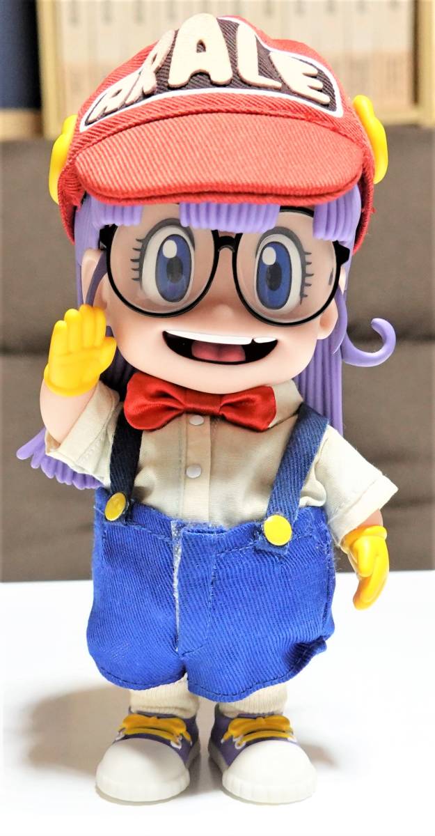メディコムトイ アラレちゃん ヴァイナルコレクティブルドールズ