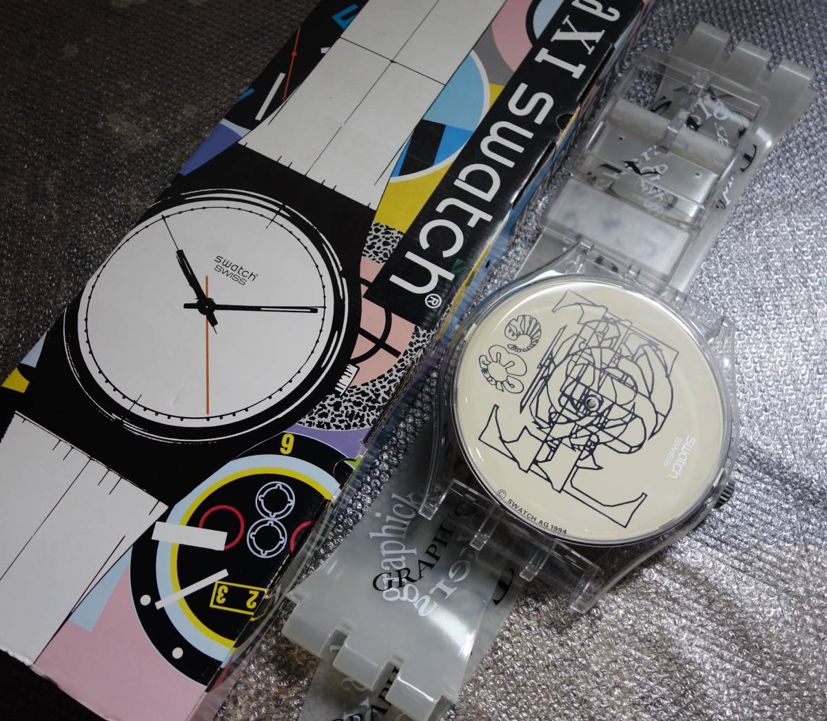 MAXIswatch 掛け時計 マキシスウォッチ swatch(スウォッチ)から、今年7年ぶりに復活した 2m10cmの腕時計